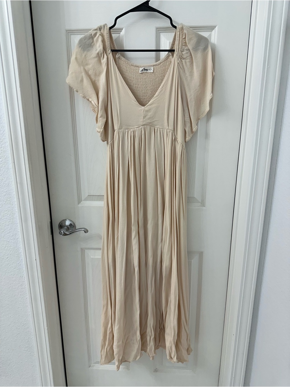 Flowy Cream Maxi Dress with Flutter Sleeves